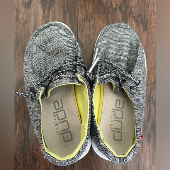 Hey Dude - Picture 6 of 7